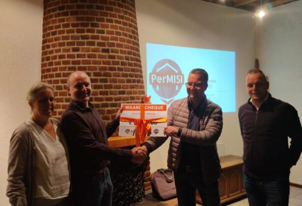 Overhandiging Cheque PerMISI